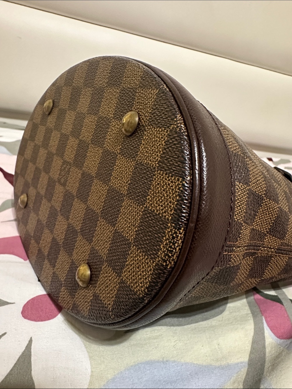 Louis Vuitton Damier Ebene Marais Bucket Bag with Pouch - Picture 8 of 16